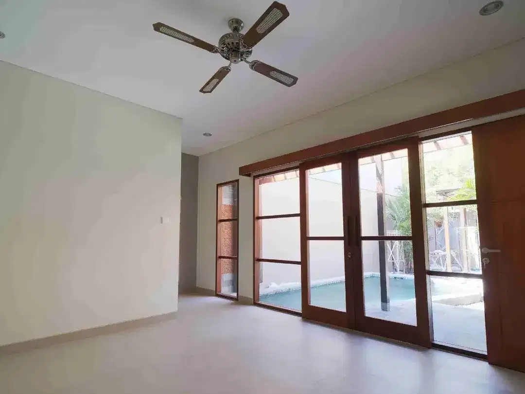 villa beachside baru jalan pungutan sanur bali - Image 4 of 10
