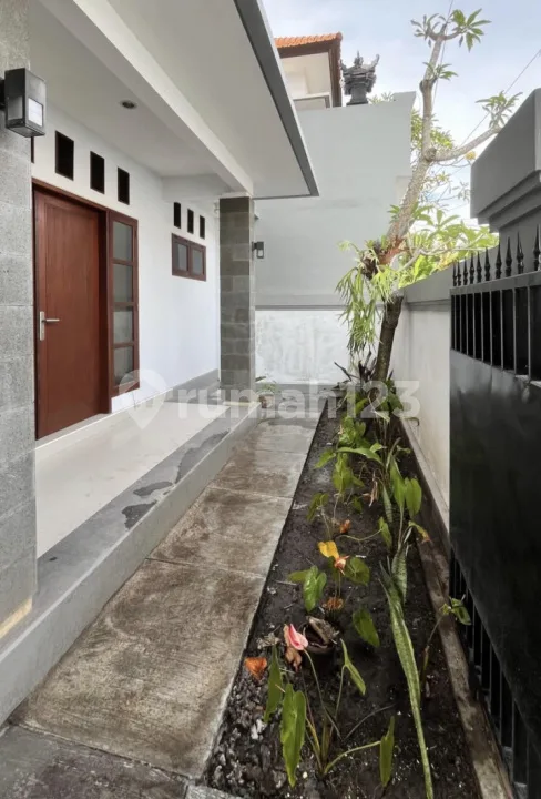 K579 Sewa Rumah Jalan Kroya Dalung Kuta Badung Bali Dekat Tabanan Canggu Kerobokan Denpasar - Image 2 of 4