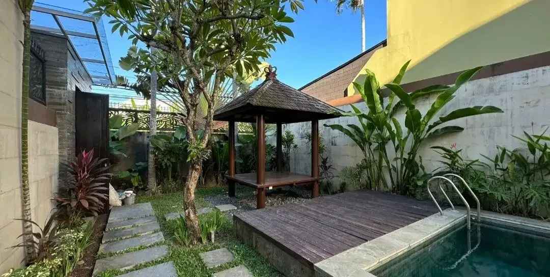 Jual Villa 2lt Furnished Lokasi Dewi Saraswati Seminyak area Investasi.rg - Image 3 of 10