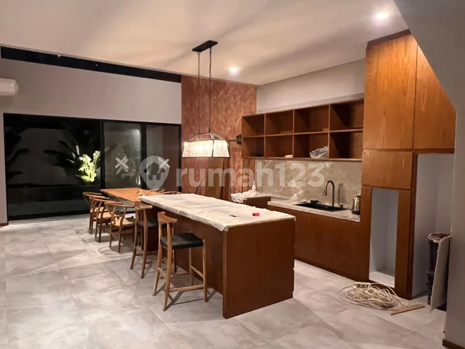 Brand New Villa Modern Style Lokasi - Batur Sari, Sanur, Denpasar - Image 1 of 3