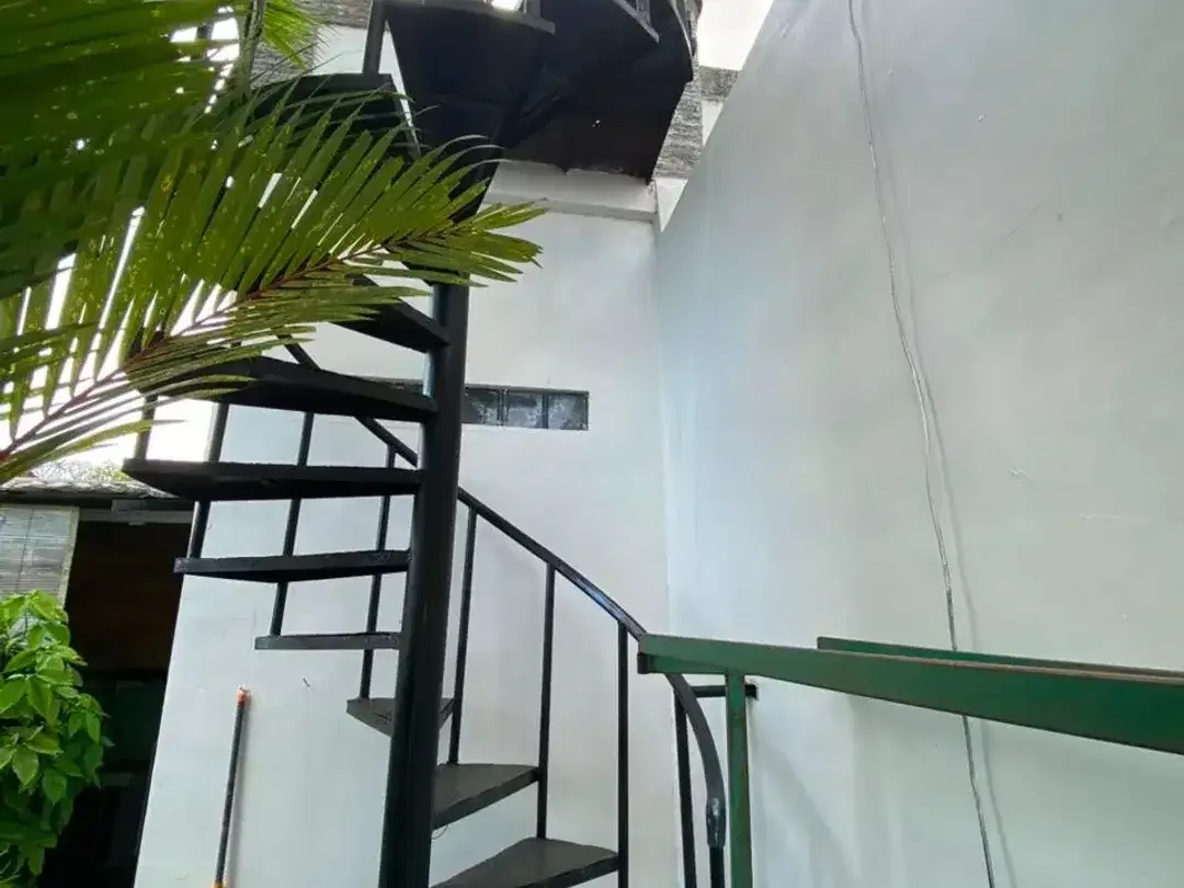 STUNNING 3-STOREY RESIDENCE WITH PANORAMIC OCEAN & RICE FIELD VIEWS - Image 5 of 10