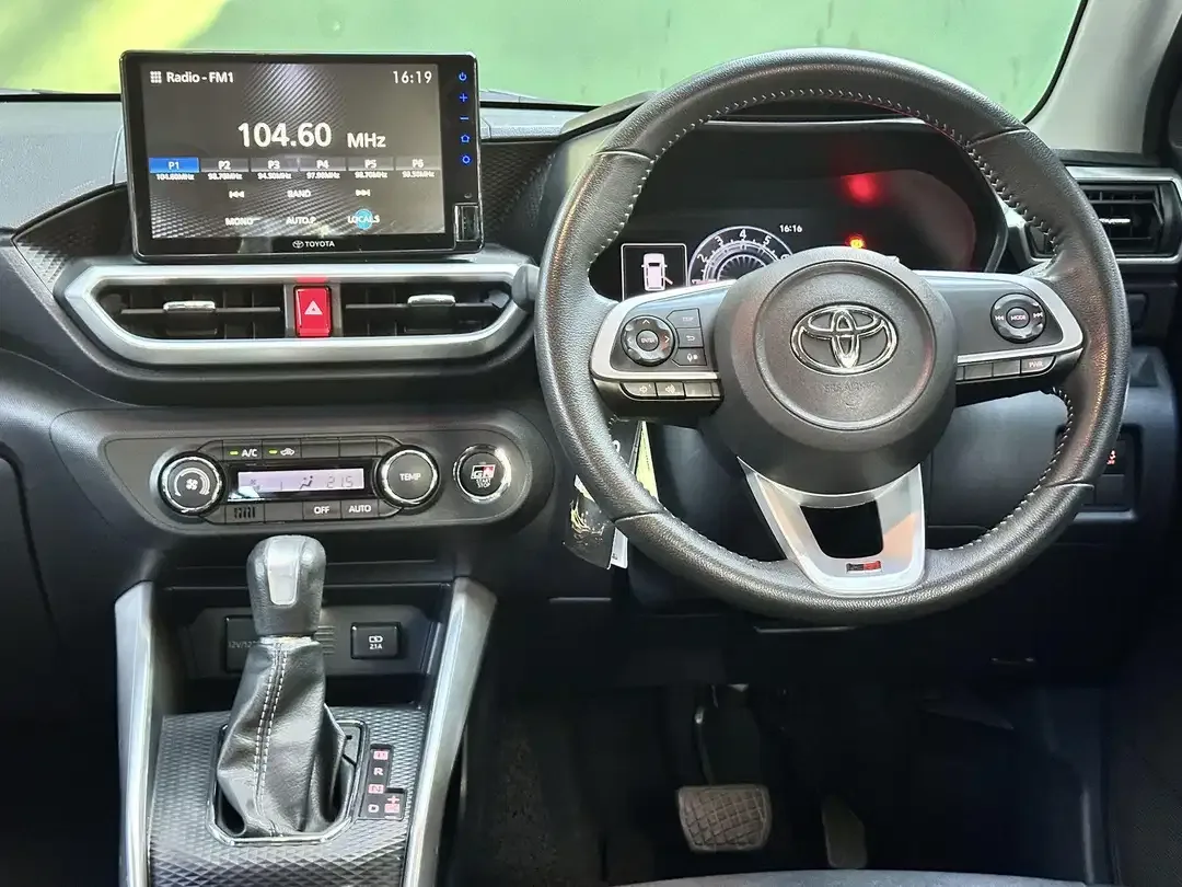 RAIZE 1.0 TURBO GR SPORT 2023 ASLI BALI - Image 9 of 10