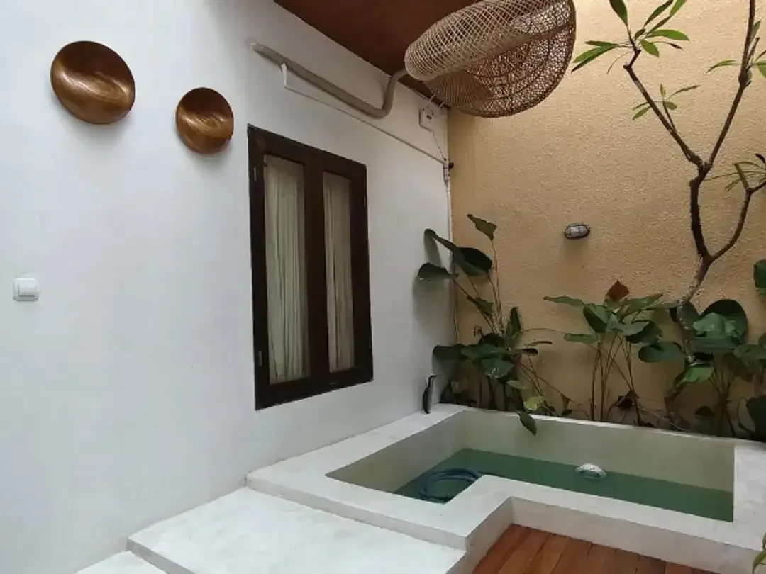 VILLA MODERN TROPIS DI PENGIASAN SANUR DENPASAR - Image 3 of 10