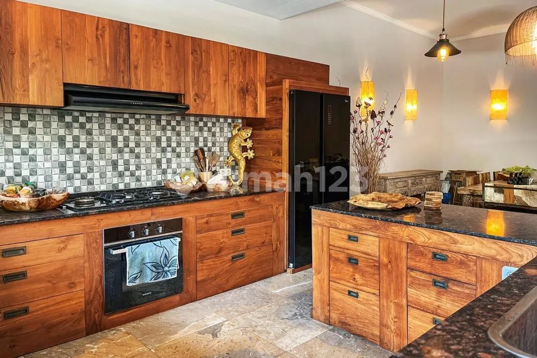 Villa Mewah Jimbaran, Full Furnished, 5 Menit Dari Pantai Jimbaran, SHM - Image 2 of 4