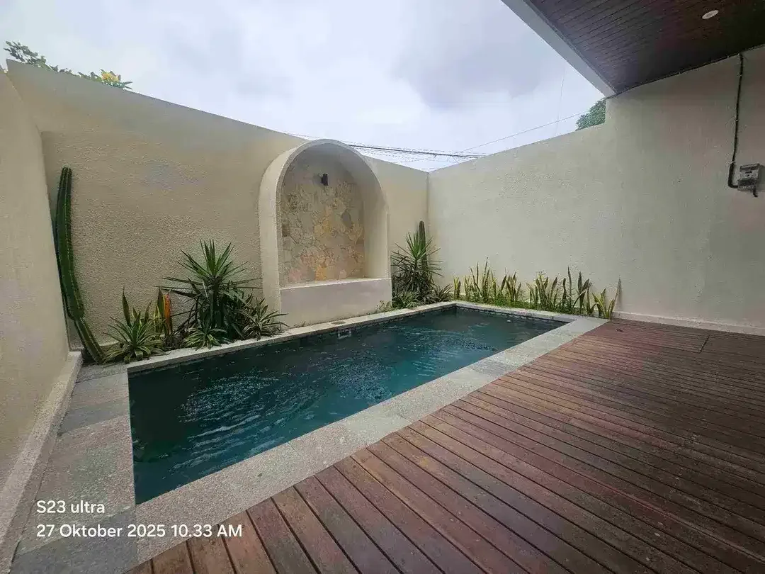 dijual villa lantai 3 lokasi bumbak umalas - Image 1 of 9