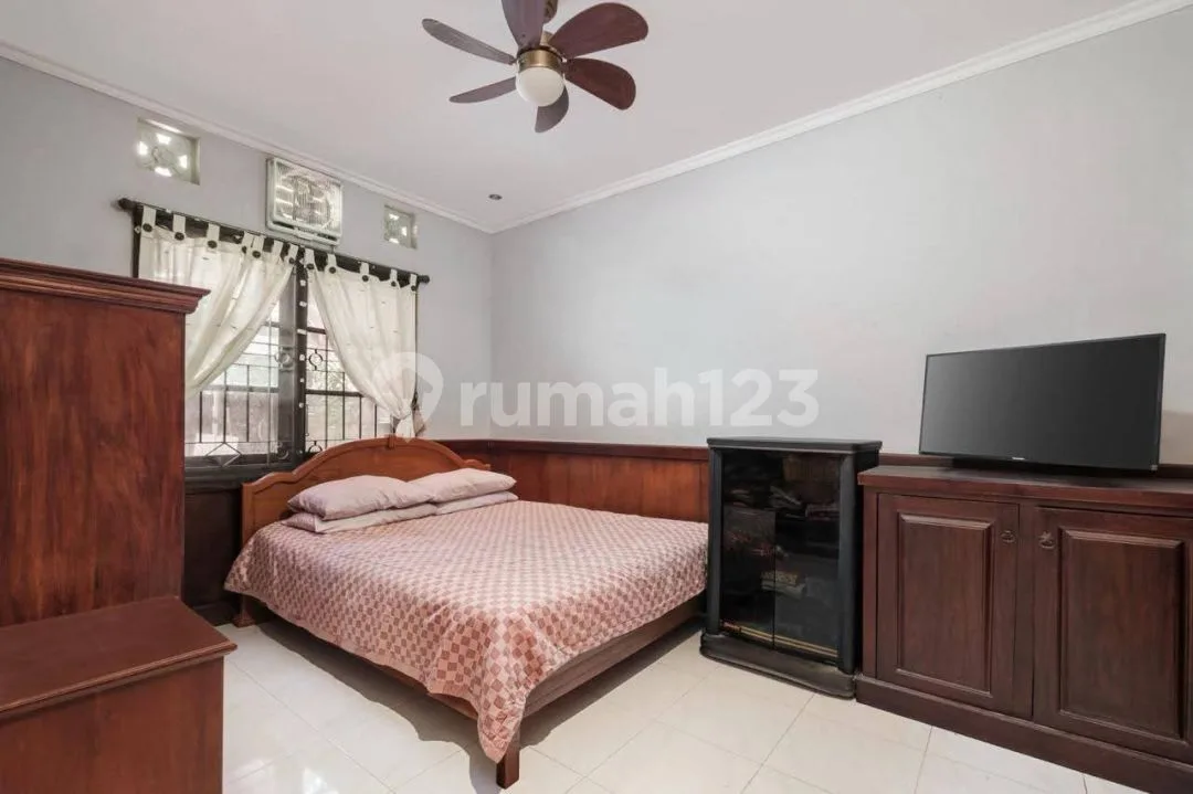 Rumah Siap Huni Old Money Area Premium Dekat Renon - Image 4 of 4
