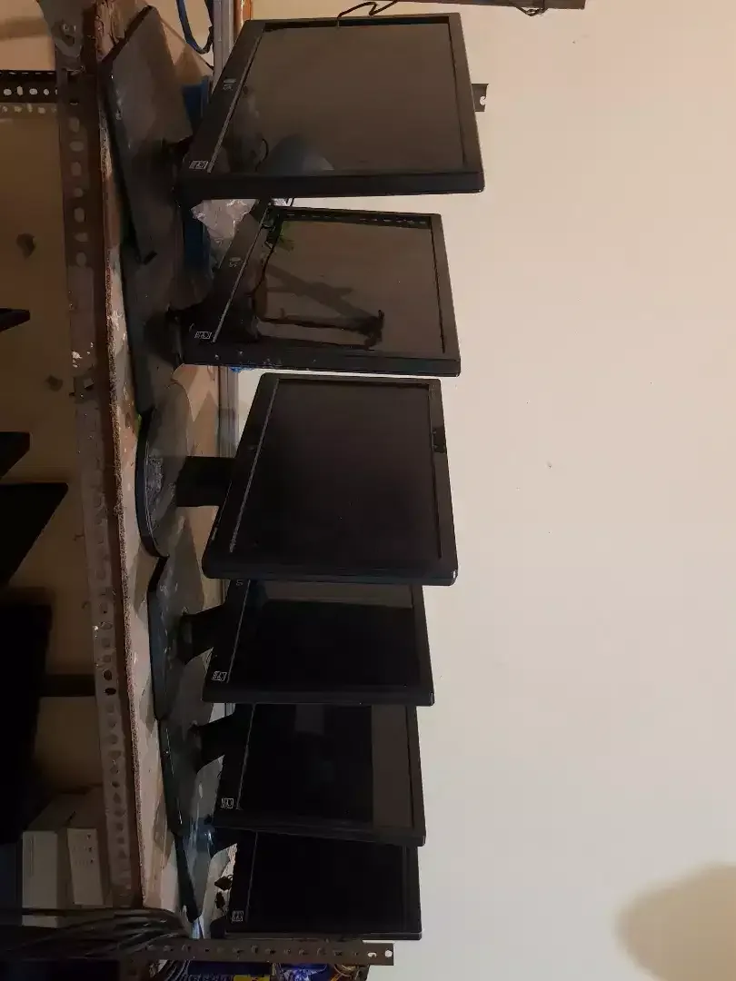Monitor LED &LCD 16 inc LG/BENQ/GTC/Lenovo - Image 1 of 9
