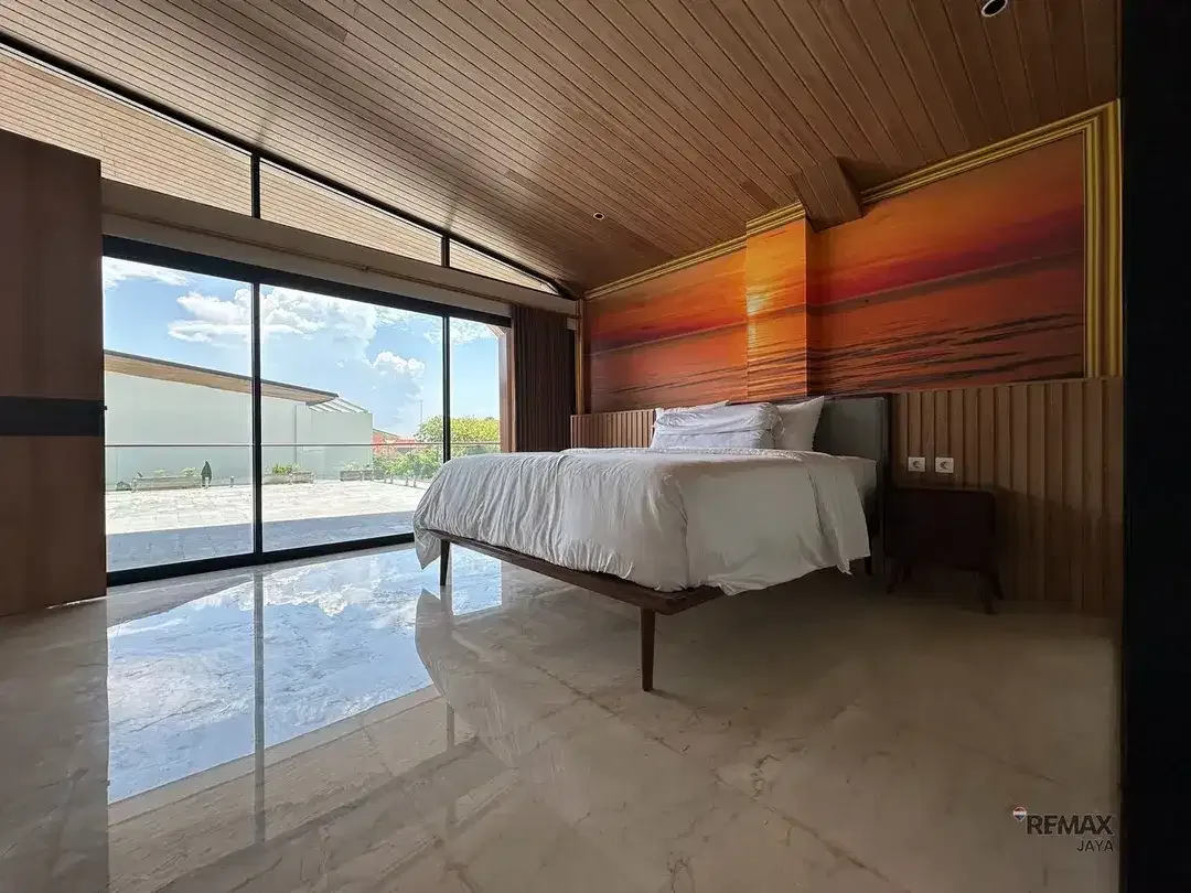 Villa Mewah Cantik Lokasi Strategis Dijual, di Area Sanur Denpasar - Image 9 of 10