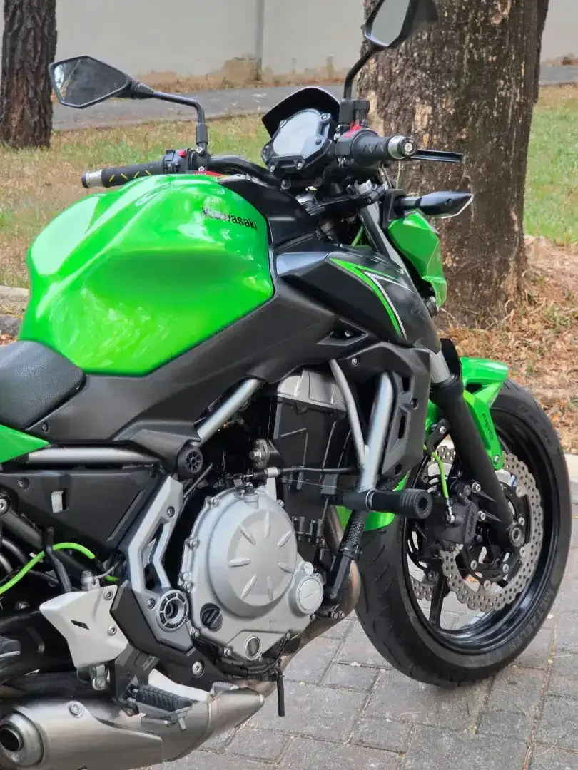 Moge Naked Kawasaki Z650 th 2017 Like New Siap Gas Turing Not ER6N - Image 5 of 10