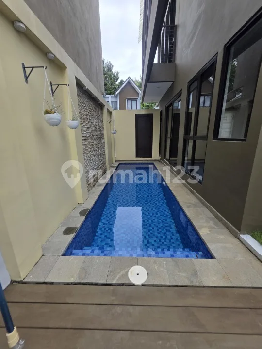 Di Jual Rumah 2 Lantai Full Furnish 5 Menit ke Gwk - Image 1 of 4