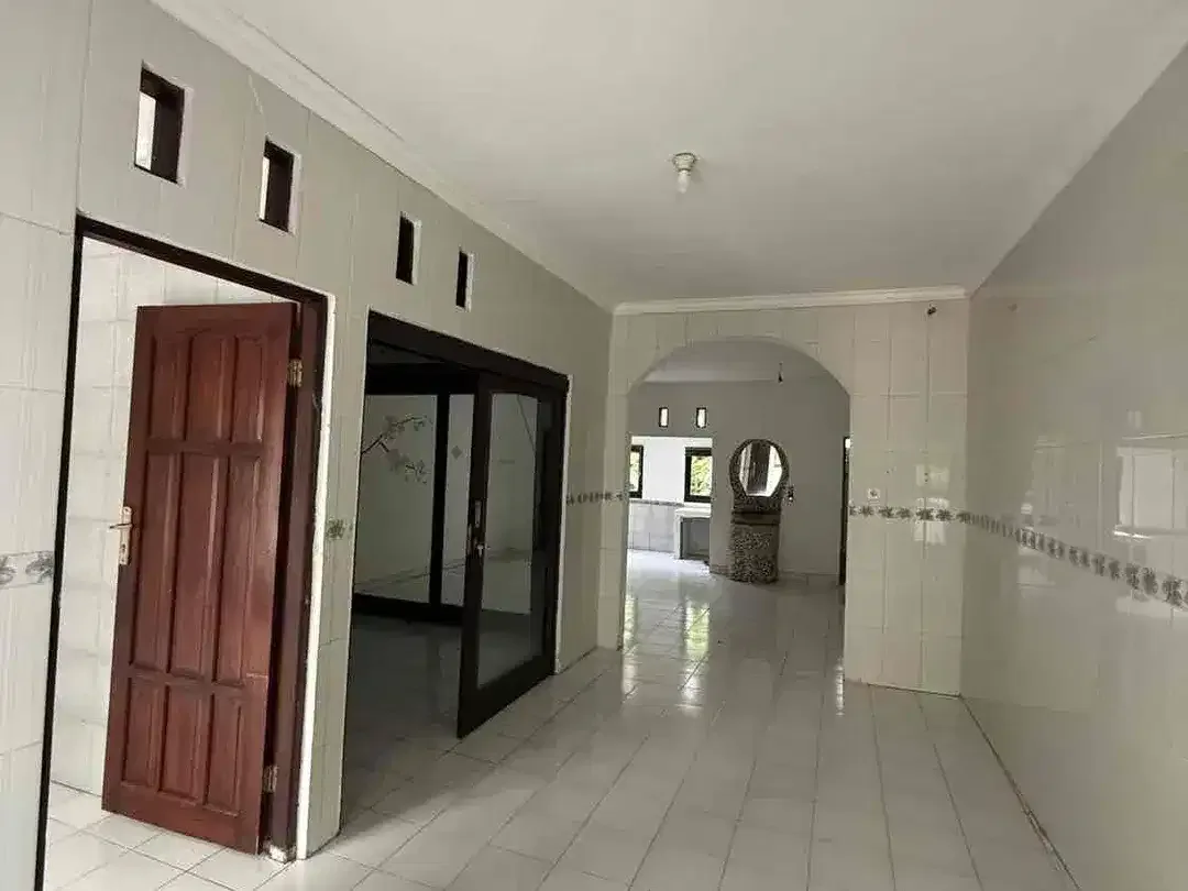 DIJUAL rumah lokasi Jl Gunung Athena Padang Sumbu Kelod dekat Seminyak Kuta Bali - Image 5 of 10
