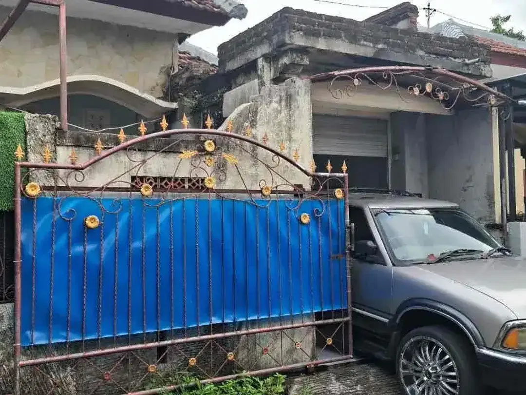 Di jual tanah 1 are & bangunan lama 
Lokasi di jln Kertadalem sari 3 - Image 1 of 4