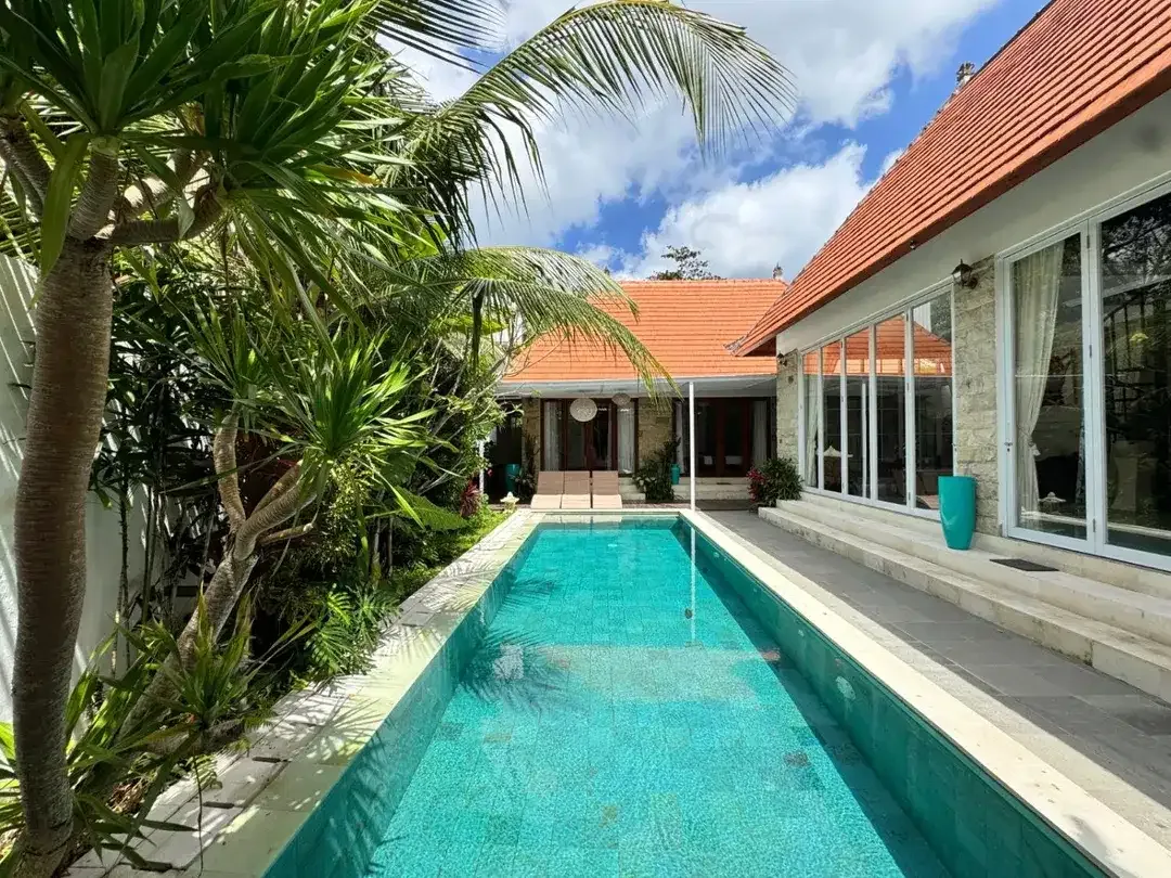 DIJUAL CEPAT VILLA MEWAH DI BUMBAK, UMALAS - BALI - Image 5 of 10