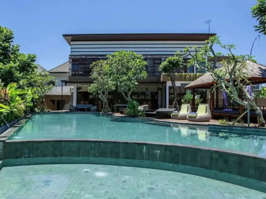 Rumah Semi Villa Di Royal Garden Residence - Image 10 of 10