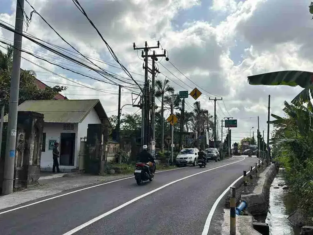 Dijual Tanah ada Bangunan Gudang yang berlokasi di Pinggir Jalan Raya Tumbak Bayuh - Image 6 of 10