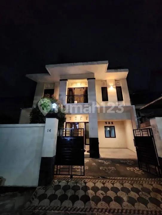 Rumah 2 Lantai 4 Kamar Strategis di Jalan Cargo Permai Denpasar - Image 2 of 4