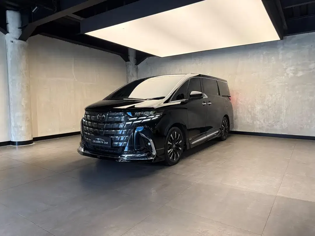 Toyota Alphard 2.5 Hybrid CVT 2024 - Image 2 of 10