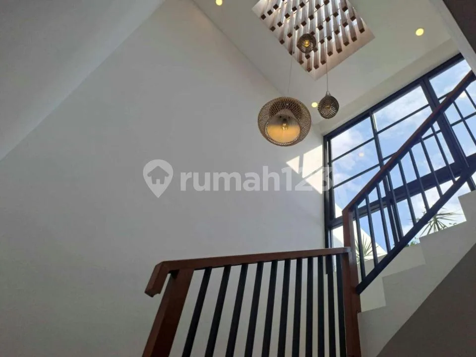 Villa Modern 2 Kamar Tidur, Fully Furnished, Siap Huni di Canggu - Image 3 of 4