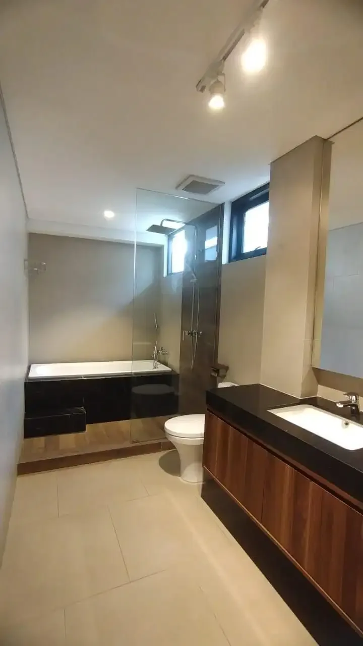 Dijual villa modern teopical style lantai 2 canggu - Image 9 of 10