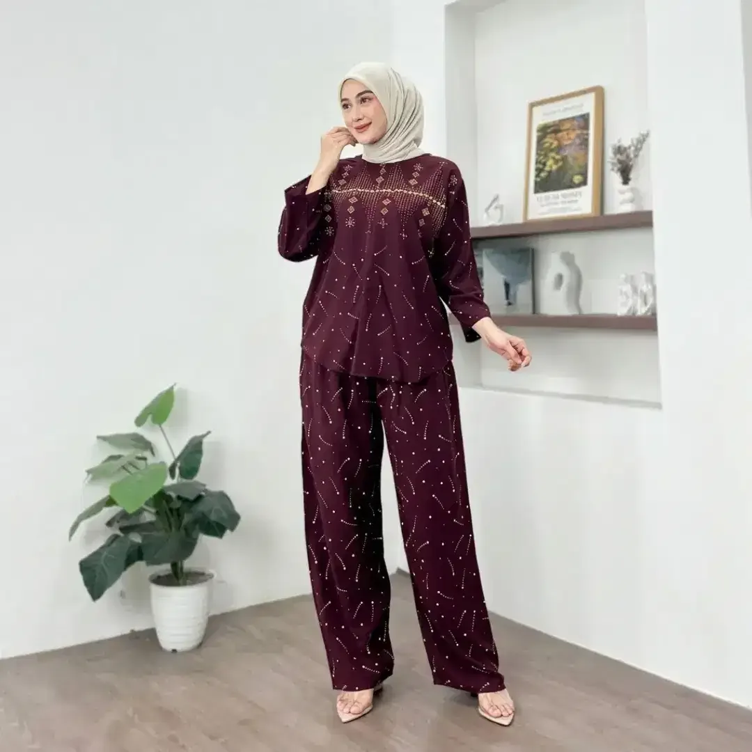 Baju dan celana set wanita - Image 2 of 4