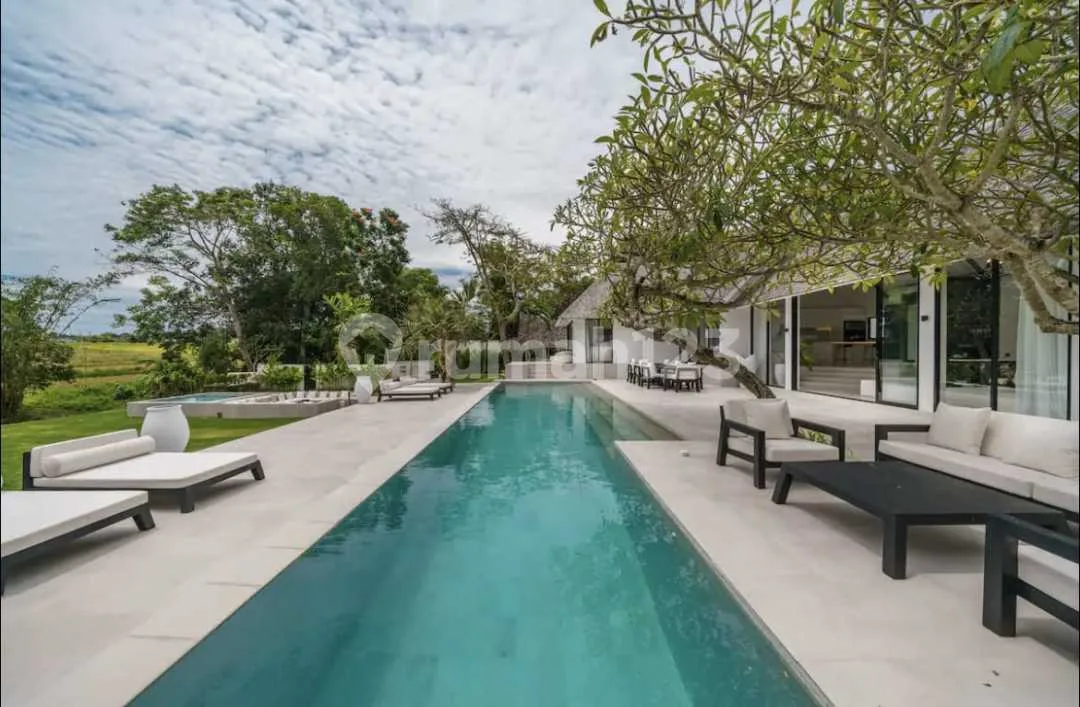 Ready For Rent 5 B R Luxury Villa In Umalas Bali - Image 1 of 4