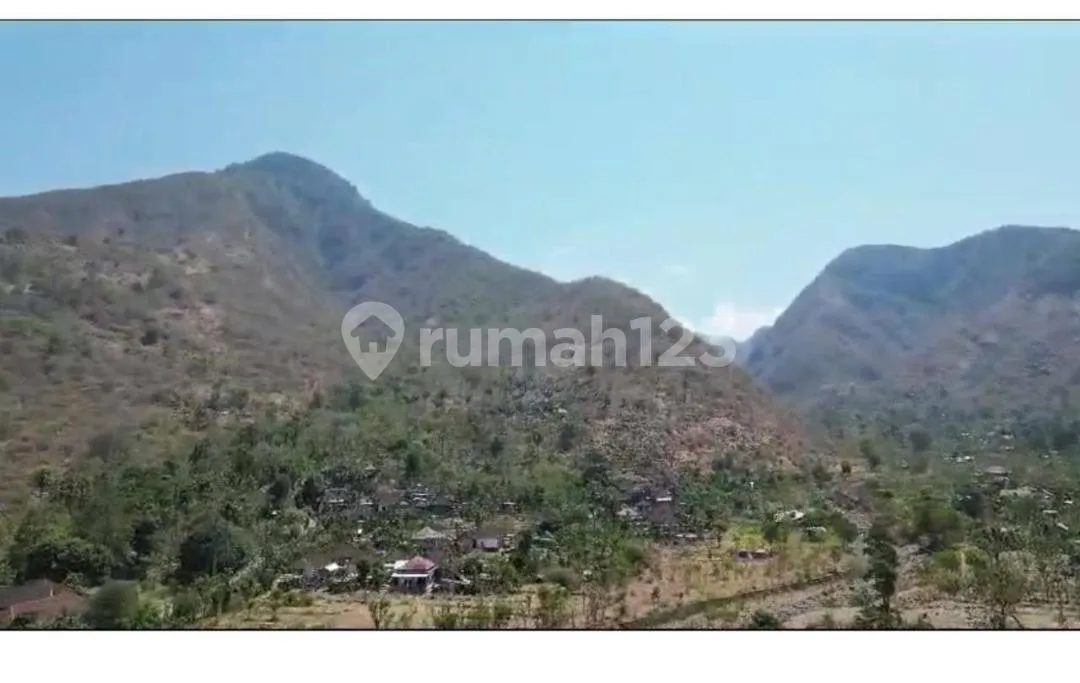 Amed - Beachfront And Mountain View Land For Sale - Image 2 of 4