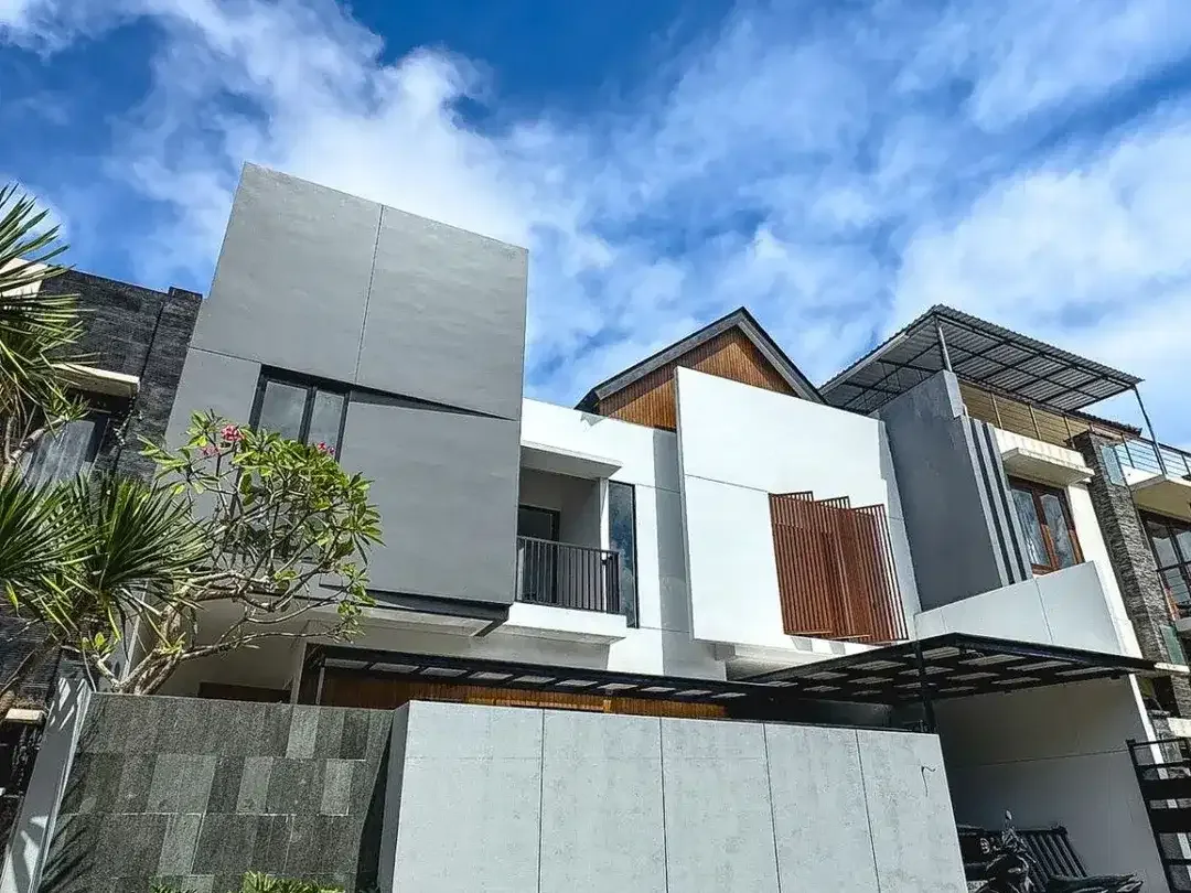 Dijual Rumah Eksklusif di Taman Mumbul, Investasi Tepat untuk Masa Depan - Image 1 of 10