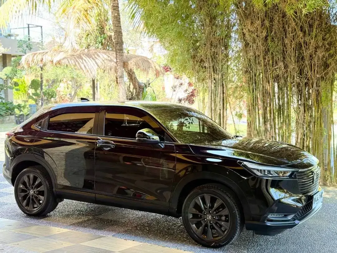 HONDA HR-V  HRV SE 2022 AT MATIC DP 20JT - Image 3 of 6