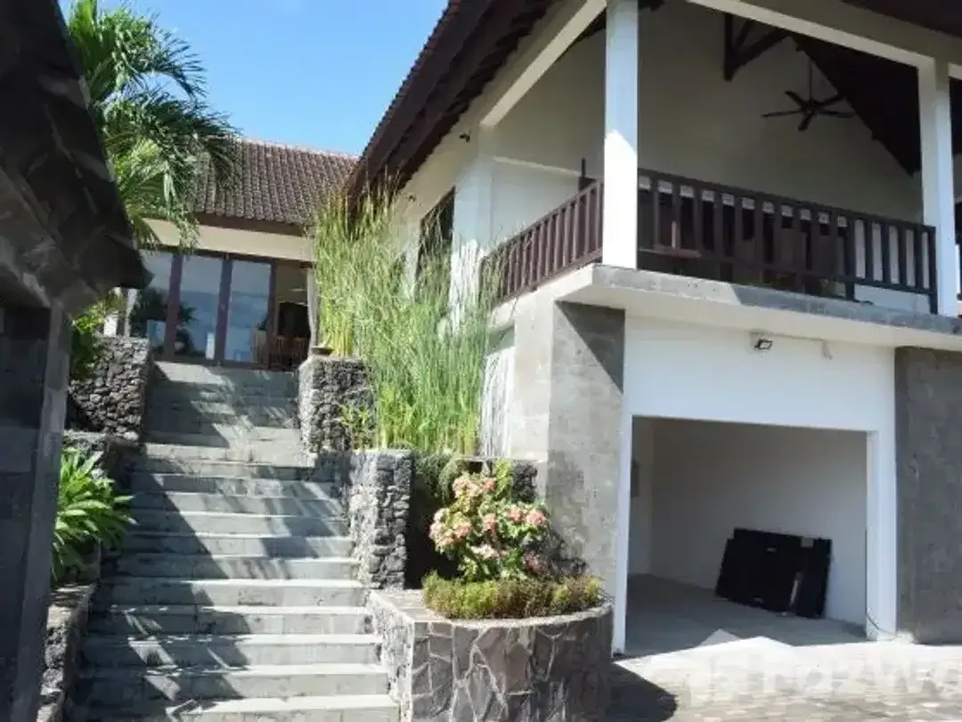 4 Bedroom Villa for sale in Tejakula, Bali - Image 2 of 10