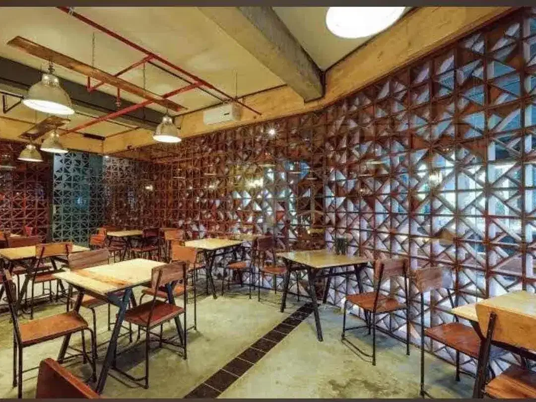 Dijual Hotel Bintang 3 modern  di Jl Raya Kuta - Image 2 of 9
