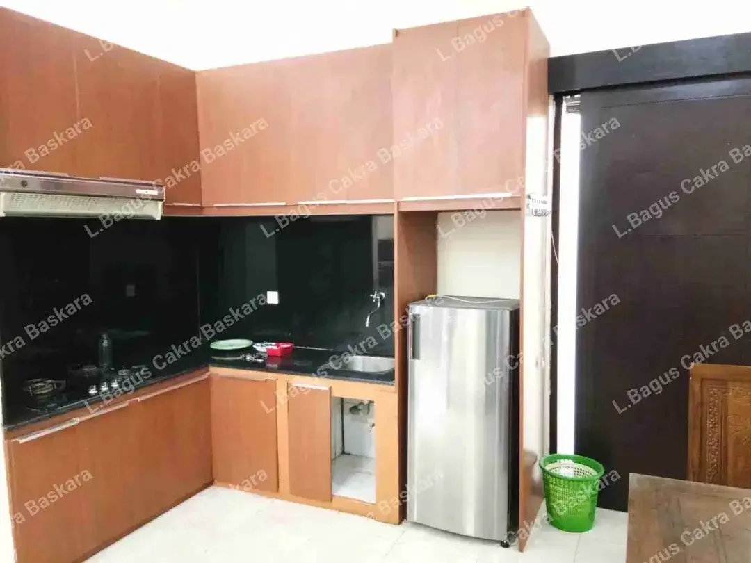 Disewakan Rumah 2 Lantai Siap Pakai Full Furnish
Perum Tukad Batanghari, Denpasar Selatan - Image 3 of 8