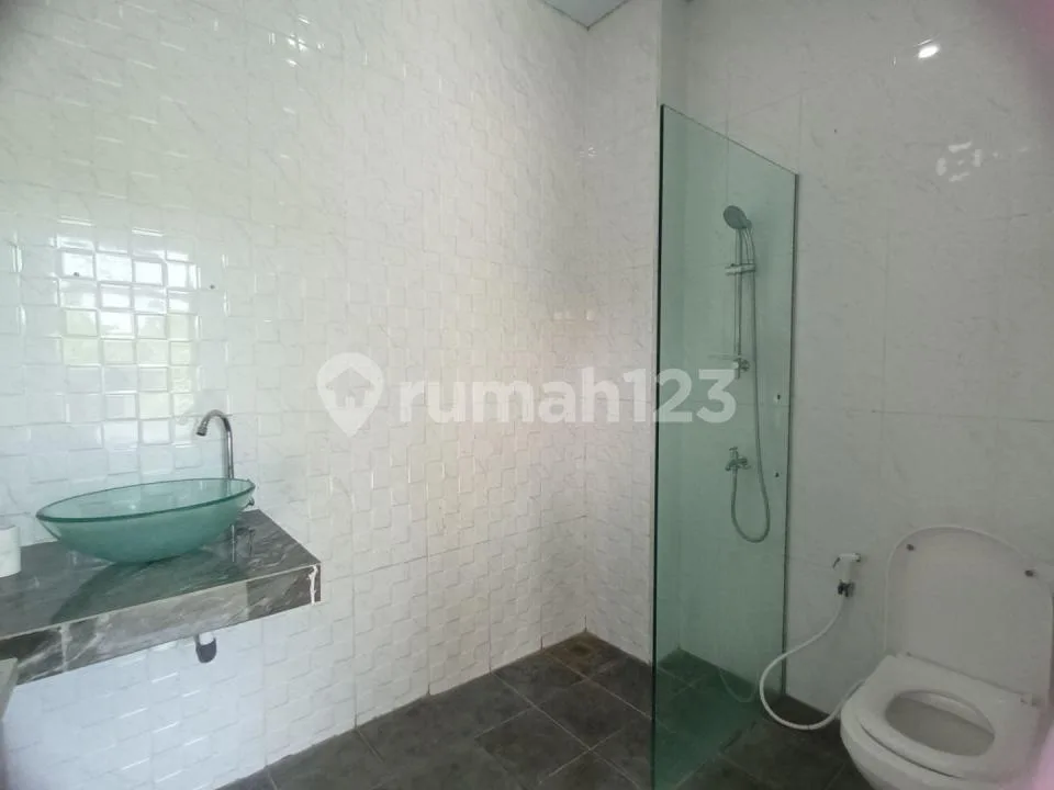 Rumah Semi Vila 2 Lantai di Tepi Sawah Area Sempidimpidi - Image 4 of 4