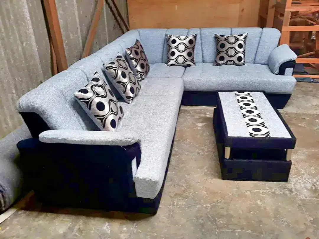Sofa  L sudut warna cream + meja bunus bantal 5 besar, Mitra Sofa Bali - Image 4 of 6