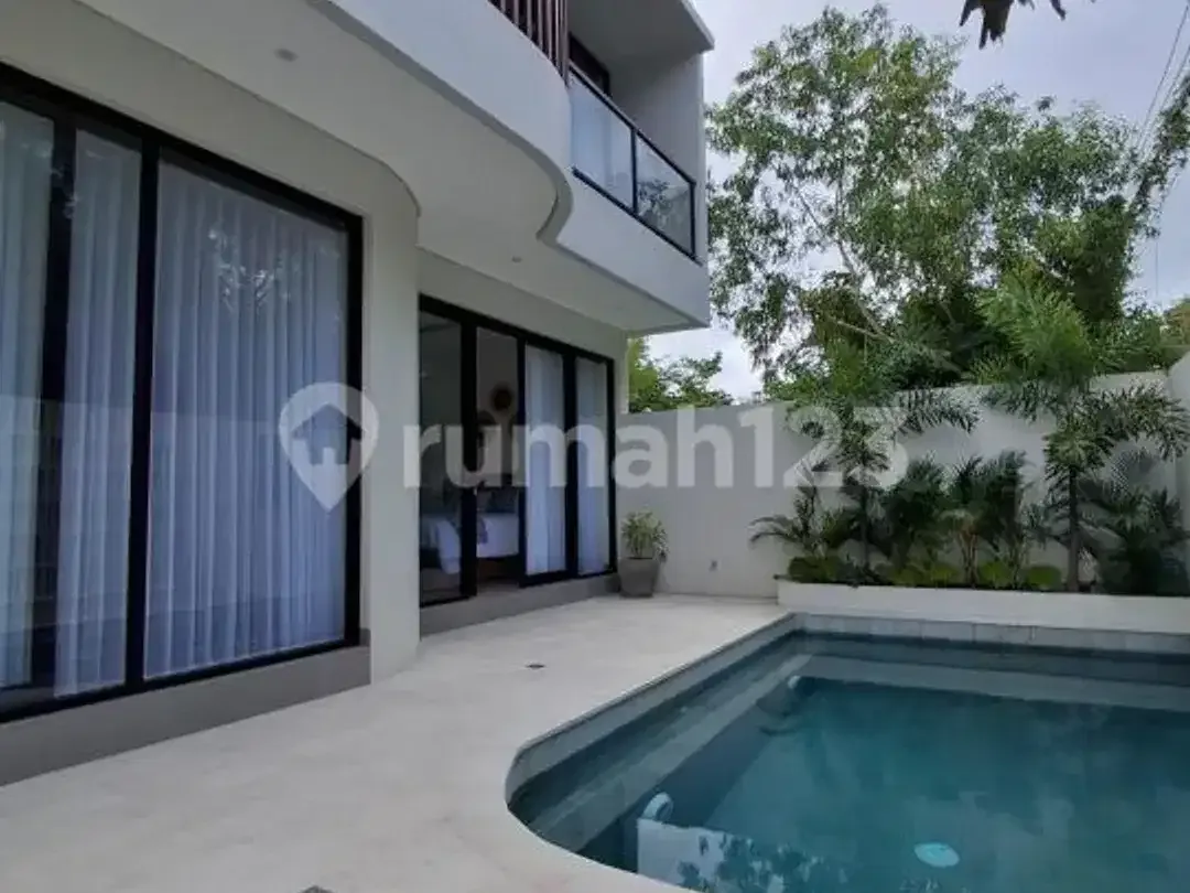 Villa Brand New Modern Tropical Minimalis Dekat Pantai Melasti - Image 1 of 10