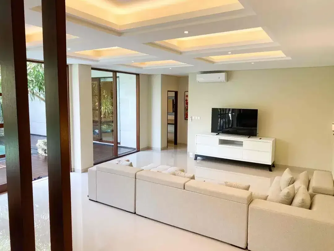 Di jual Brand New Villa Full Furnished Di Bumbak umalas Kerobokan - Image 8 of 10