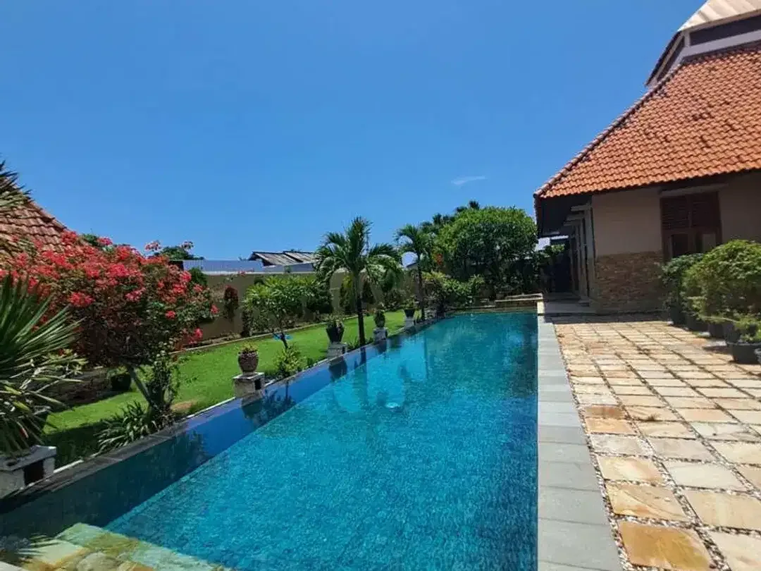 Tranquil Freehold Villa in Sanur with Spacious Living Areas and Pool - Image 5 of 10