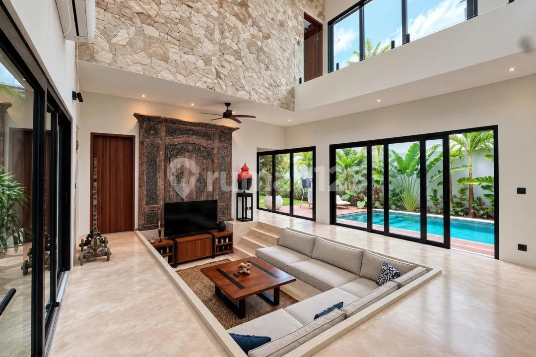 Villa Hatari Modern & Newly For Sale Kerobokan | Vb 099 - Image 3 of 4