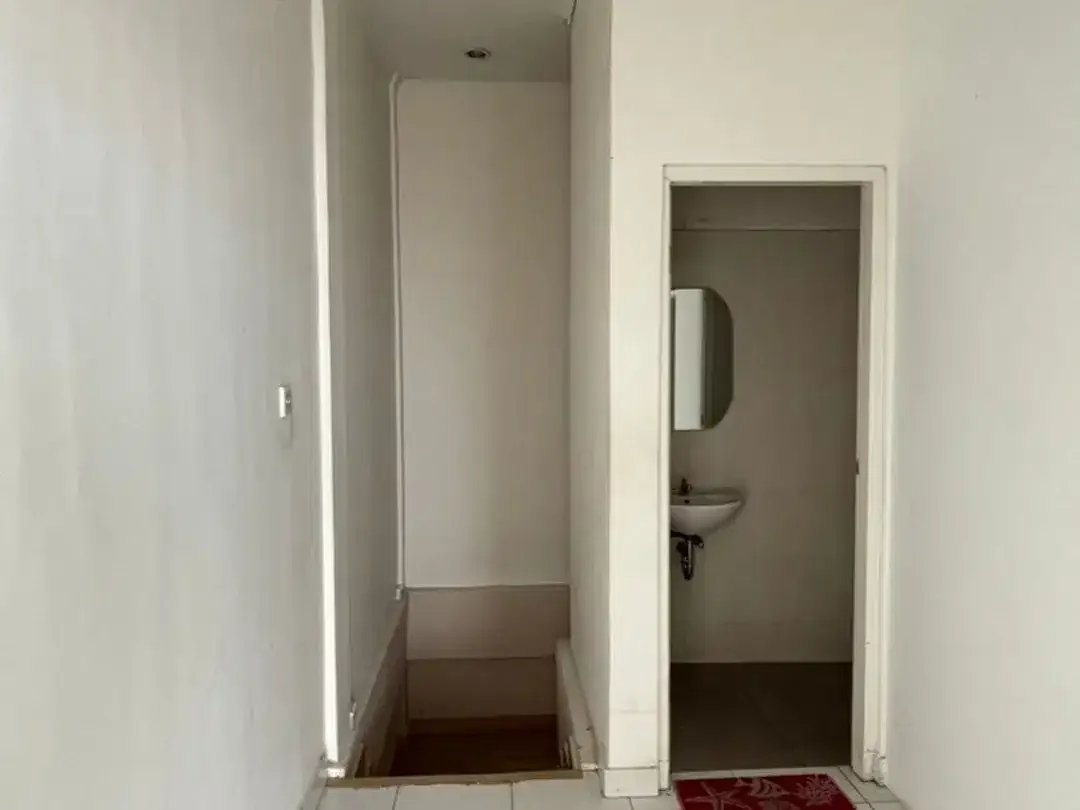 Ruko2 Lantai di Renon Cocok untuk Usaha atau Kantor - Image 3 of 10