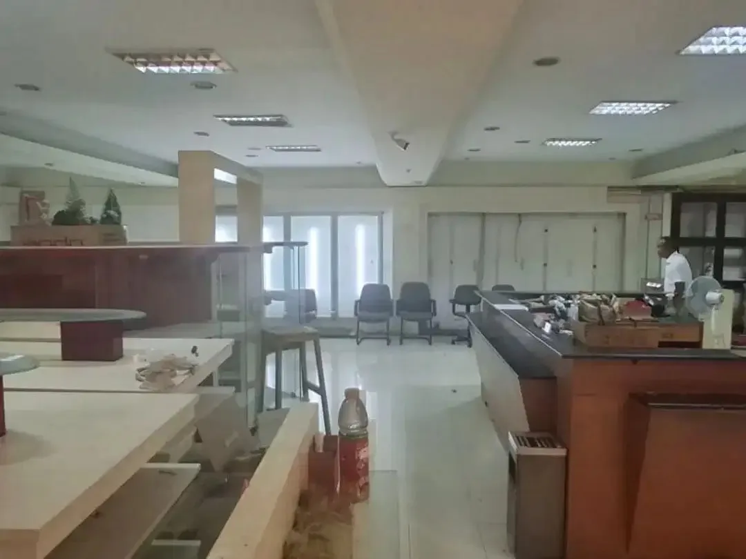 Disewakan RUKO KANTOR 3 lantai pusat bisnis Denpasar, Bali Lokasi Dauh Puri, Denpasar Bali - Image 2 of 8