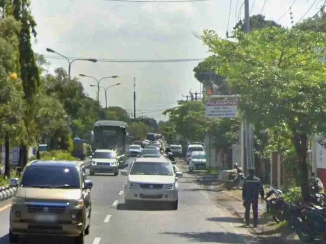 Tanah Gratis Gedung di Jalan by Pass Ngurah Rai Sanur - Image 1 of 3