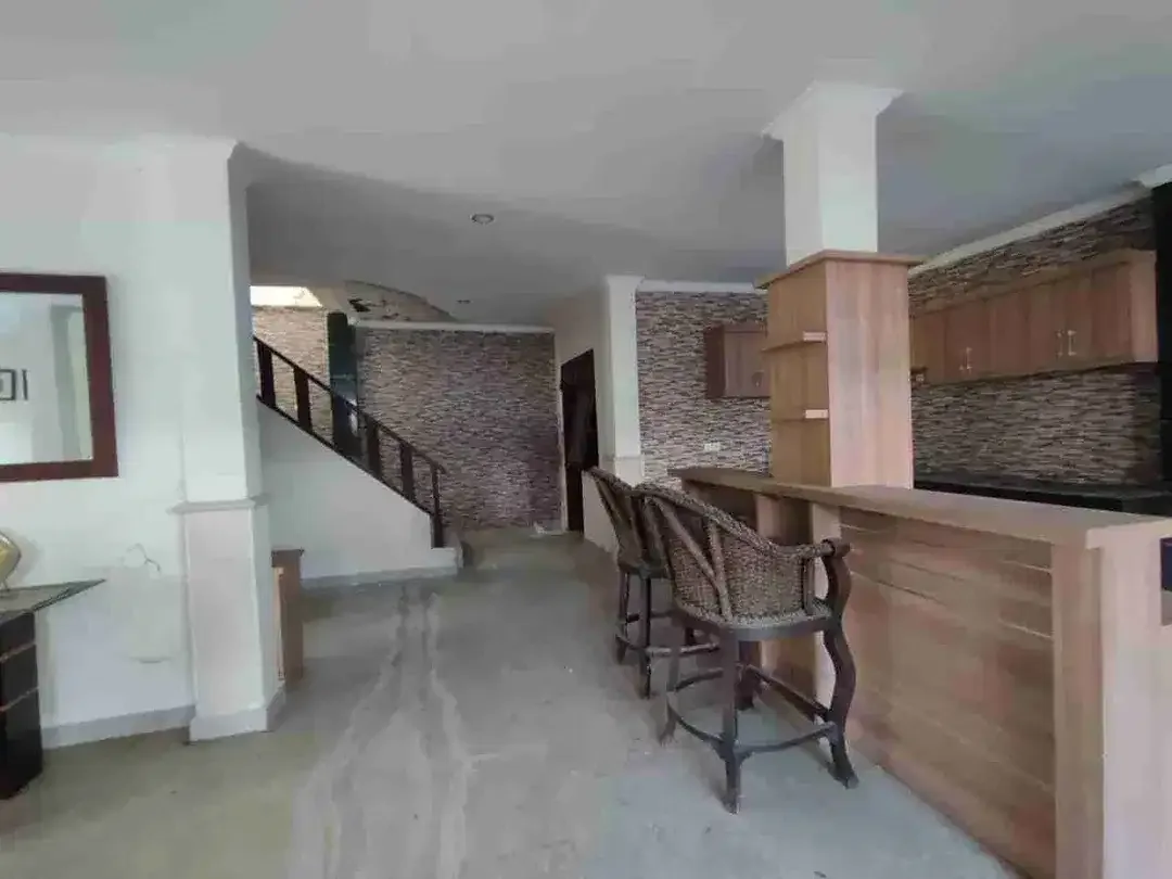 Di Jual Rumah 2 Lantai Kawasan Premium
Graha Liva Kertalangu, Desa Batubulan, Kec. Sukawati, Kab. Gianyar, Provinsi Bali - Image 10 of 10