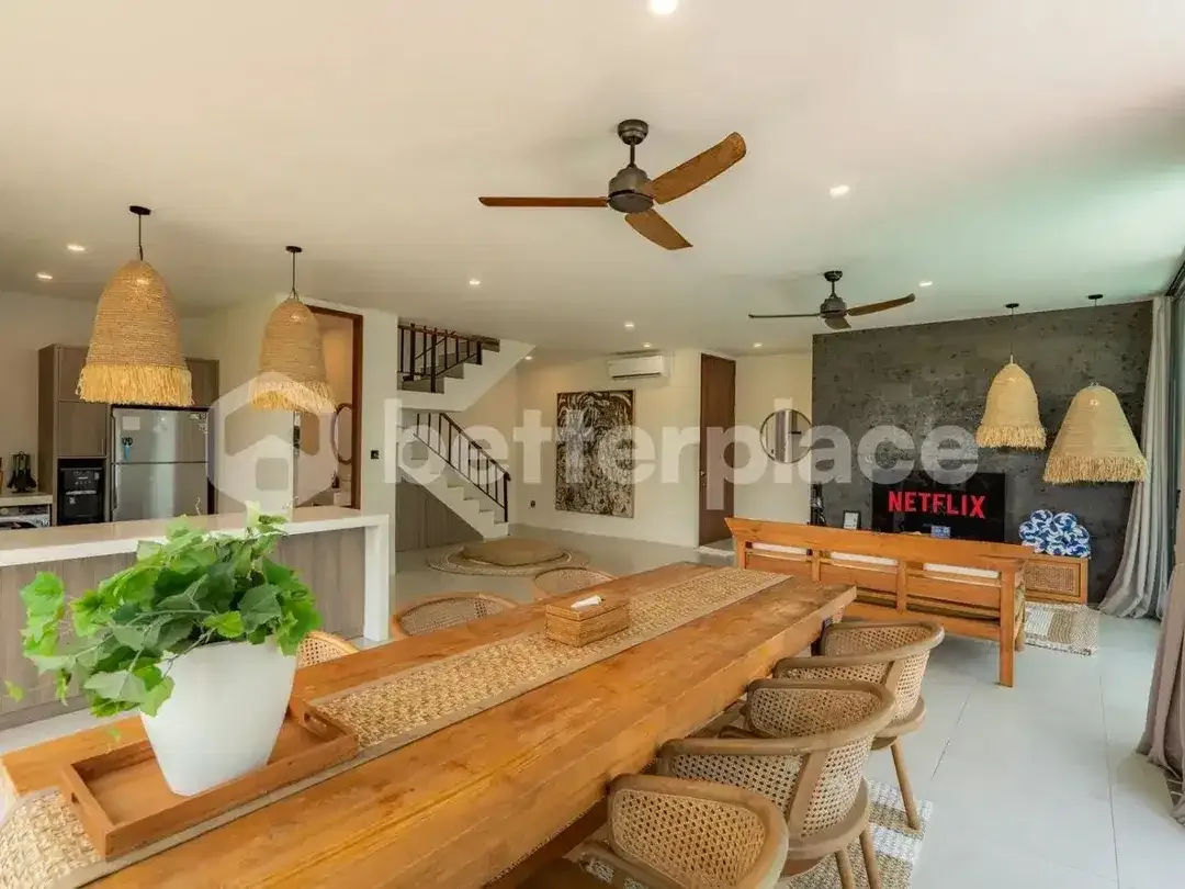 Modern 4 Bedroom Villa in Batu Bolong, Canggu – Prime Location 7 Minutes to the Beach - Image 5 of 10