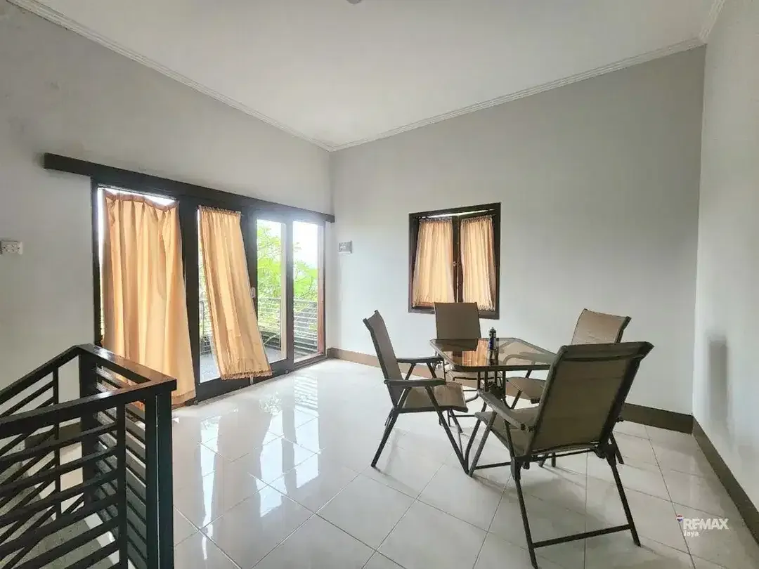 Villa view sawah lokasi tenang dijual area Sanur. - Image 2 of 7