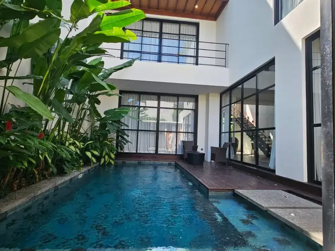 Freehold Villa Kompleks Premium 3 Unit Surrounded by Luxury Developments in Brawa - Image 1 of 10