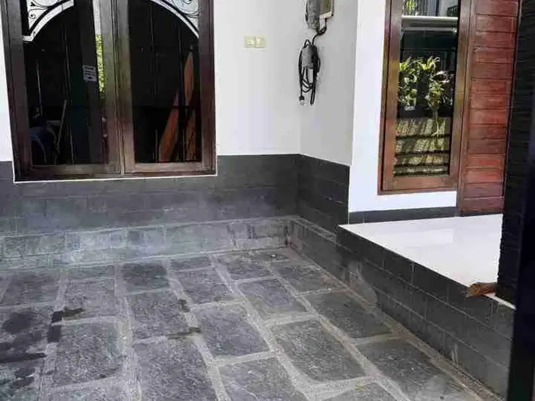 Rumah Siap Huni Terawat di Jalan Raya Muding Kerobokan - Image 5 of 10