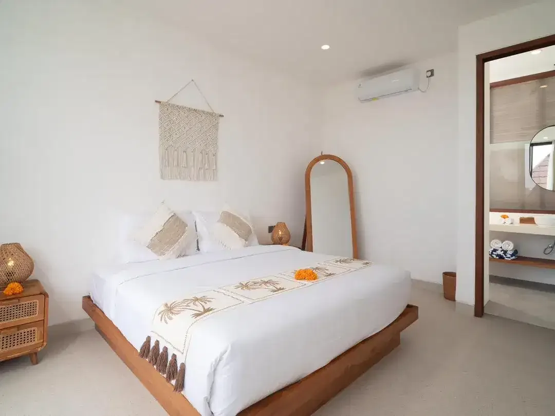 BRAND NEW VILLA 2 LANTAI DI CANGGU KUTA UTARA DEKAT PANTAI BERAWA - Image 4 of 10