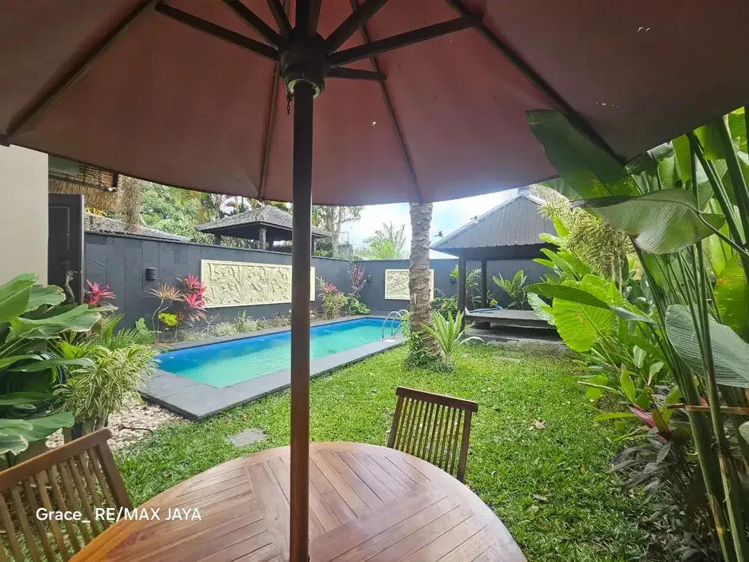 Villa dengan Desain Unik Arsitektur Nusantara Dijual di Balangan - Image 2 of 10