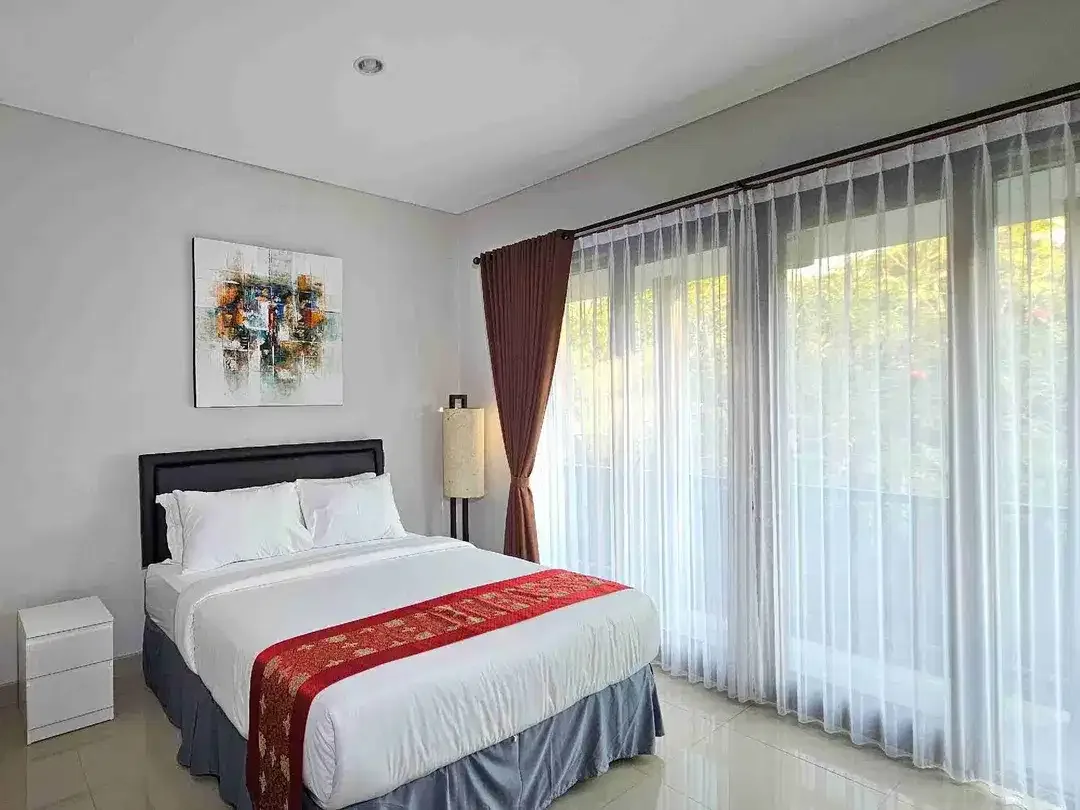 Villa Cantik Terawat Dijual dengan Harga Menarik! - Image 6 of 8