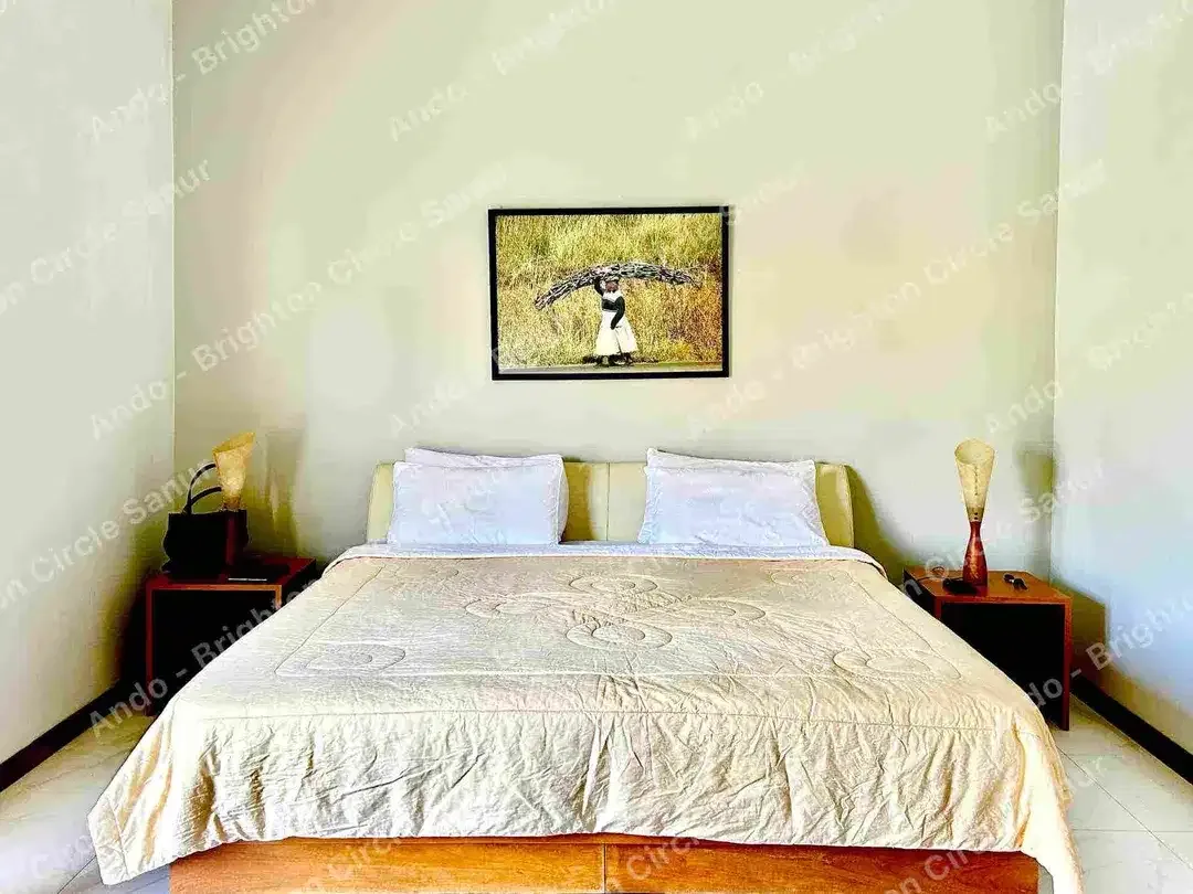 4 BR SPACIOUS VILLA WITH 20 METER POOL AND LUSH GARDEN FULL FURNISHED - Image 8 of 8