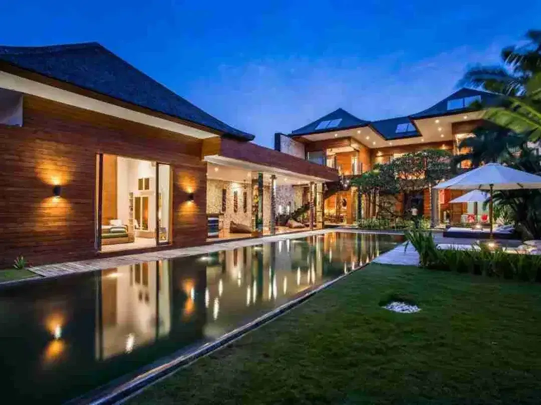 Luxury Villa Tropical Walking Distance Petitenget Beach Seminyak - Image 5 of 10